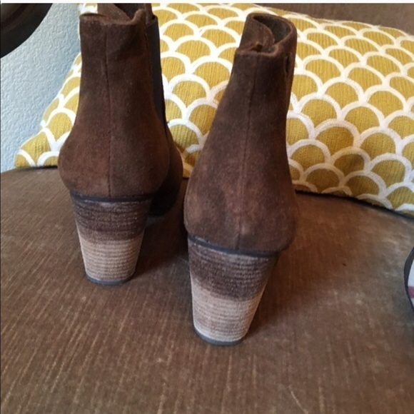 New - Vince Camuto boots - Picture 2 of 3